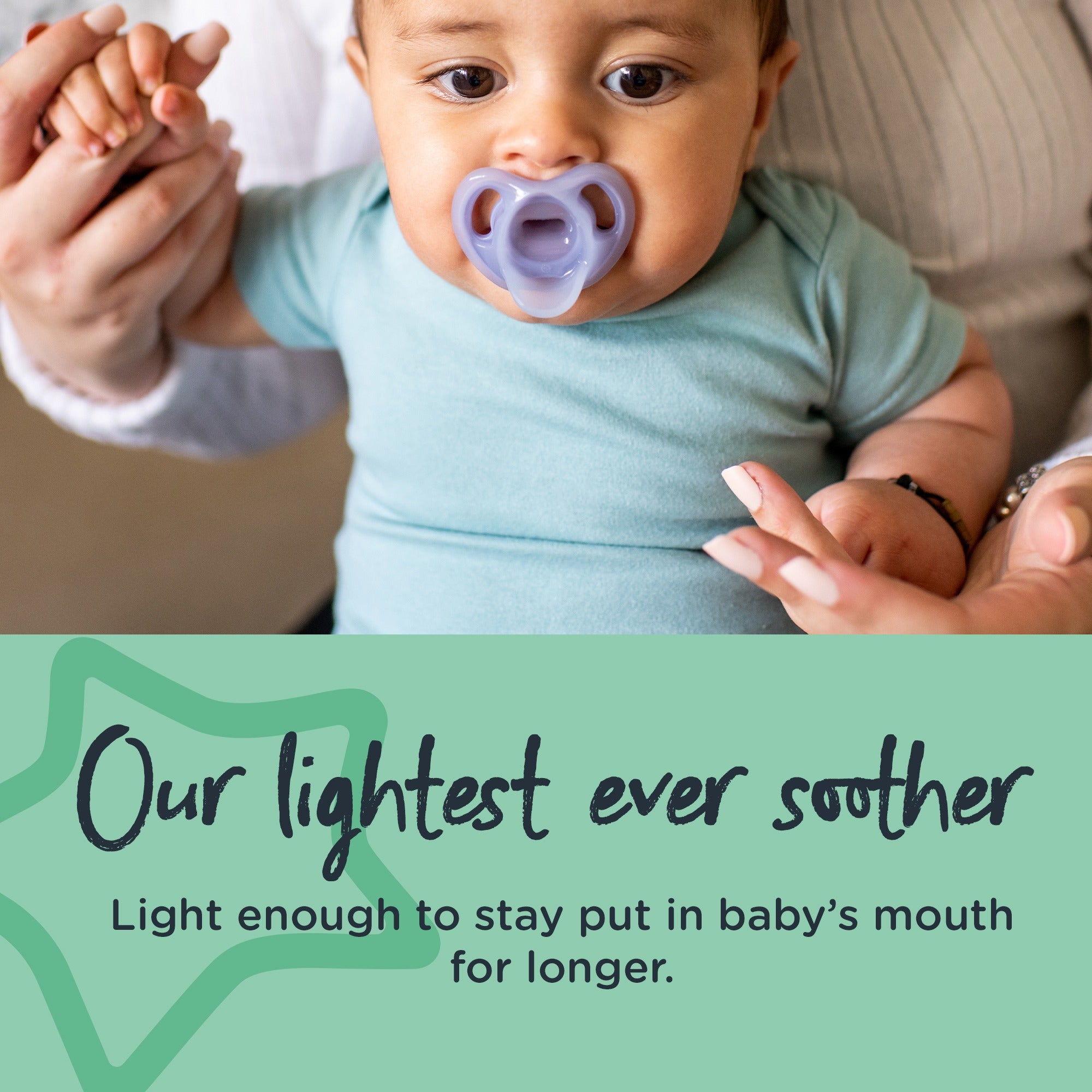 TOMMEE TIPPEE Ultra Light Soft Light Weight Soother